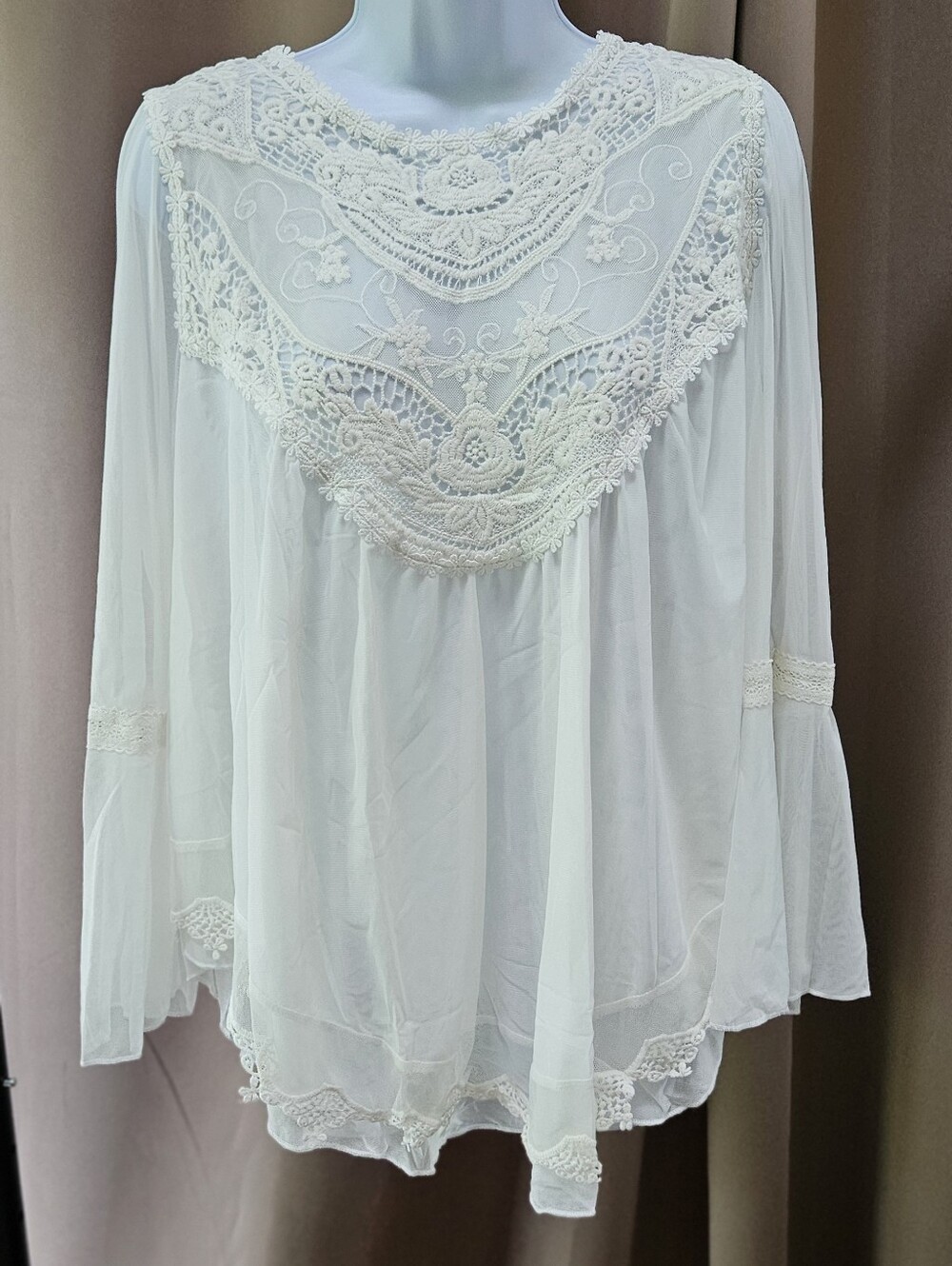NWT Indigo Thread Co. White Boho Lace Embroidered Tunic Blouse Top